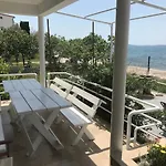 Beachfront Ksenija - 4 Bedrooms & Parking