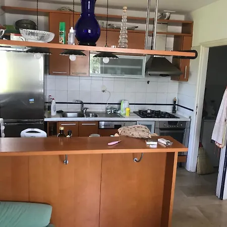 Beachfront Ksenija - 4 Bedrooms & Parking Bibinje