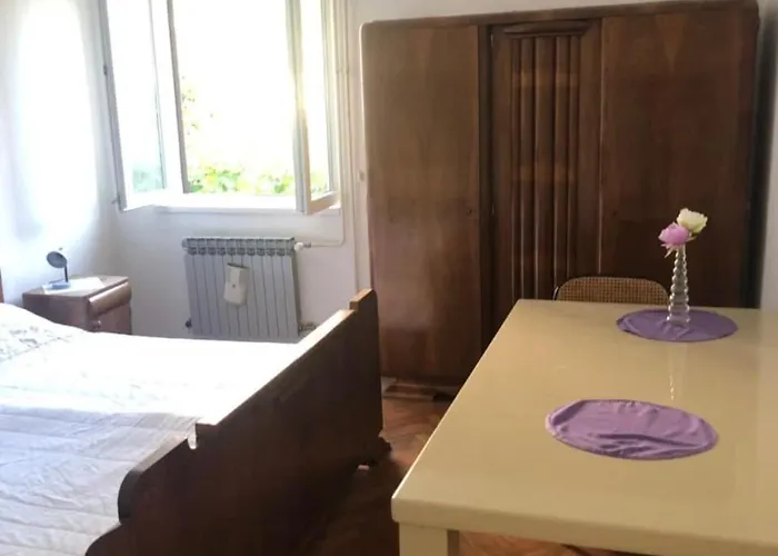 וילה Beachfront Ksenija - 4 Bedrooms & Parking ביבינייה